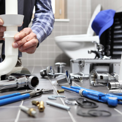 When You Should Never Try to Fix Plumbing