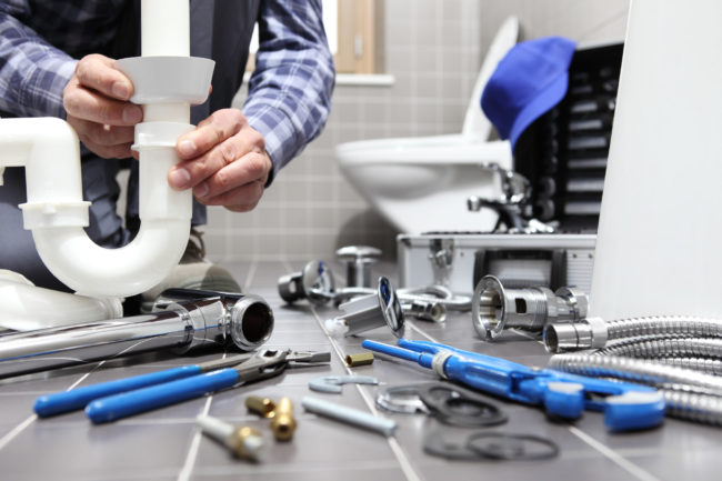 When You Should Never Try to Fix Plumbing