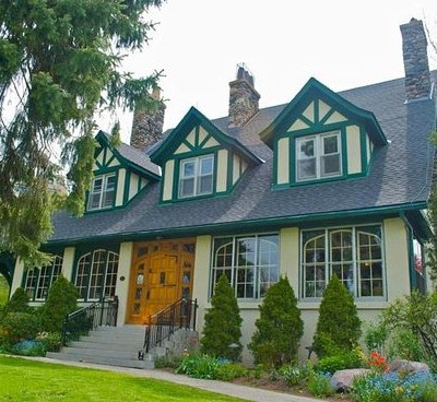 How Regular Roof Maintenance Can Save You Money