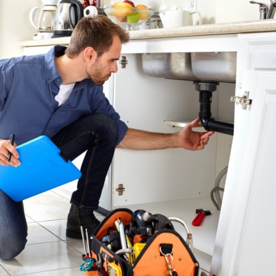 7 Key Things to Look for in a Plumber