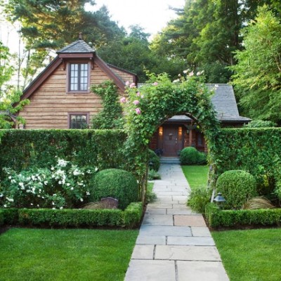 Tips To Use Your Hedge Trimmer Like A Pro