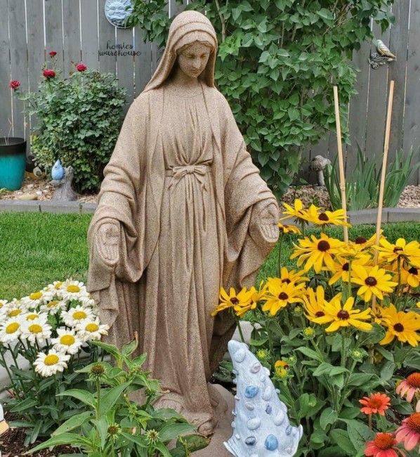 Mary Garden Unique Home Decor