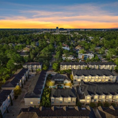 Advantages to Purchasing a Whole Building
