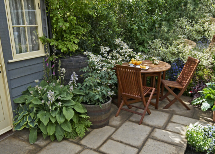 Creating the Perfect Garden Dining Nook: Stylish Ideas for a Cozy Outdoor Dining Space