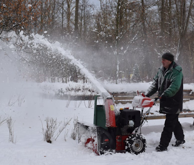 How to Choose a Snowblower for Your Home