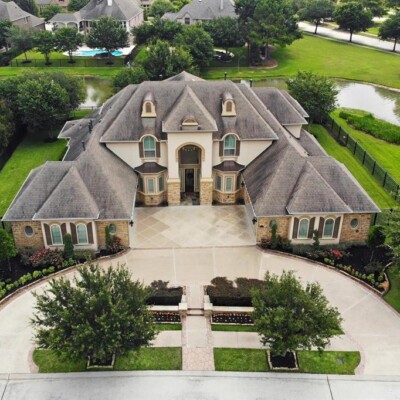 DIY Repairs vs Professional Roofing