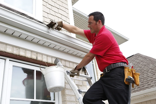 Top Eavestrough Repairs in Brampton