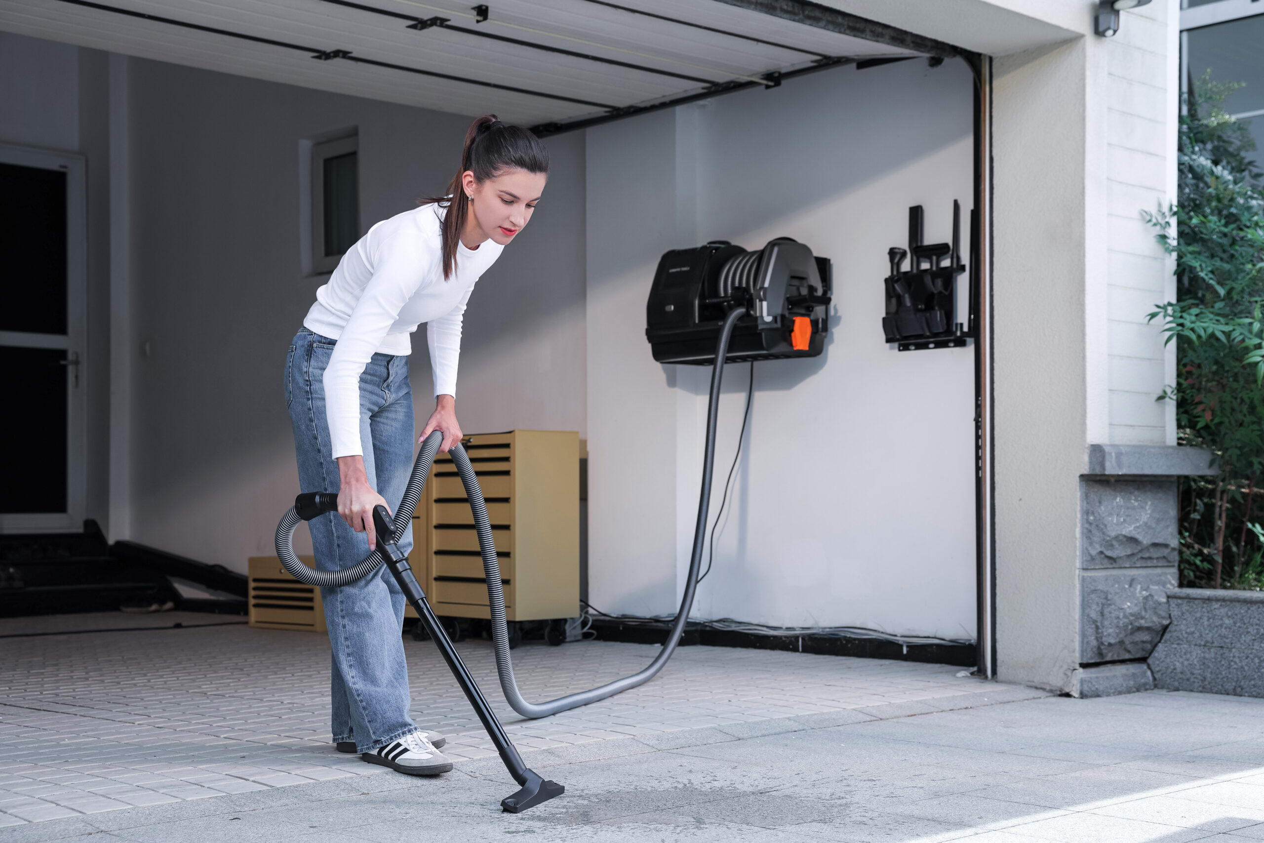 Wall-Mounted Vacuum Cleaners