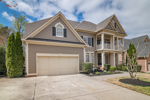 Pros and Cons of Vinyl Siding