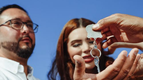 Why Some Homeowners Choose Certainty over the Highest Offer