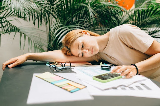 Selling Under Financial Stress
